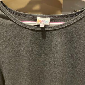 LulaRoe Gray Gigi Top New without Tag 2XL